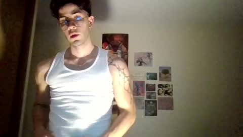 jotarojas1 online show from December 4, 4:10 am