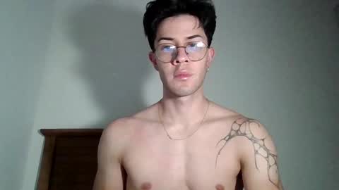 jotarojas1 online show from December 27, 5:09 am