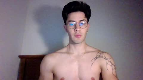 jotarojas1 online show from December 26, 4:10 am