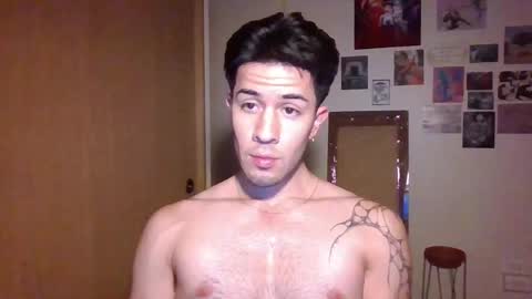 jotarojas1 online show from January 22, 12:59 am