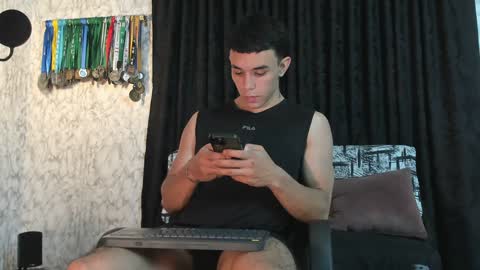 Im Jouliano online show from February 6, 1:38 am