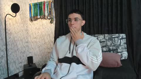 Im Jouliano online show from January 26, 8:57 am