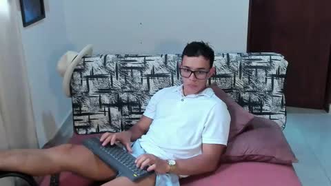 Im Jouliano online show from September 22, 9:14 pm