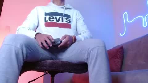  JOYLOPEZFIT online show from January 13, 1:17 pm