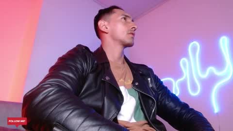  JOYLOPEZFIT online show from February 8, 11:12 am