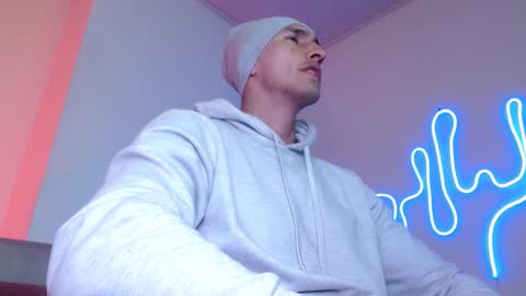  JOYLOPEZFIT online show from January 22, 1:00 pm