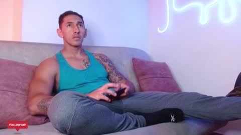  JOYLOPEZFIT online show from February 17, 2:48 pm