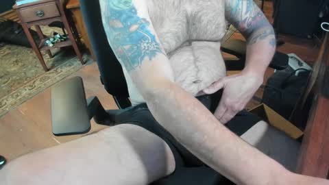 jsimon04 online show from December 26, 4:36 pm