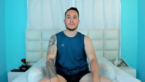 Snapshot of juan__jimenez chatting on October 10, 10:01 pm Juan online show from October 10, 10:01 pm