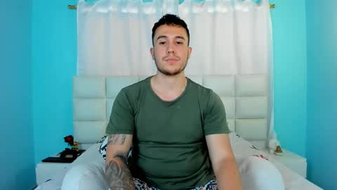 Snapshot of juan__jimenez chatting on September 16, 9:37 pm Juan online show from September 16, 9:37 pm