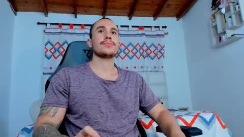 Snapshot of juan__jimenez chatting on March 7, 7:08 am Juan online show from March 7, 7:08 am