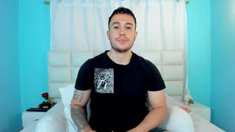 Snapshot of juan__jimenez chatting on September 18, 9:39 pm Juan online show from September 18, 9:39 pm