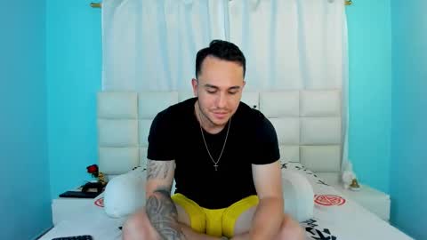 Snapshot of juan__jimenez chatting on September 9, 11:25 pm Juan online show from September 9, 11:25 pm