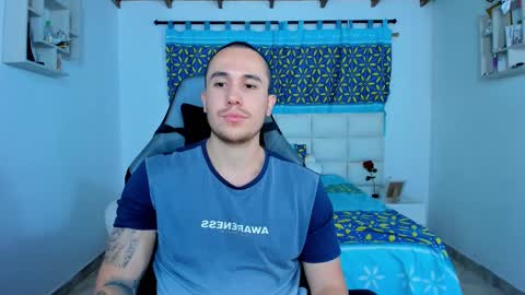 Snapshot of juan__jimenez chatting on February 9, 1:23 am Juan online show from February 9, 1:23 am