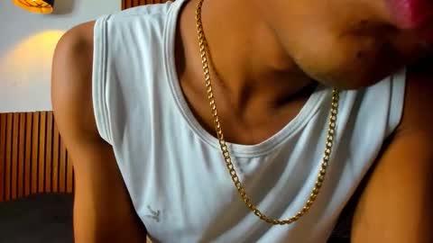 Snapshot of juan_contreras7 chatting on October 24, 11:45 am juan_contreras7 online show from October 24, 11:45 am