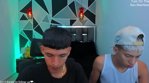 JuanSteven online show from April 8, 2:34 am