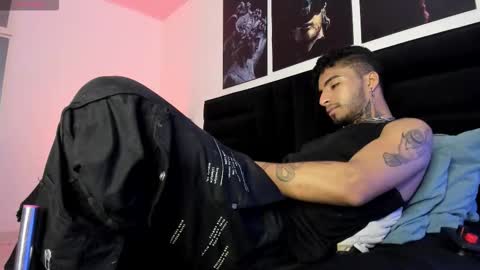 juancamilo66_ online show from November 4, 4:13 am