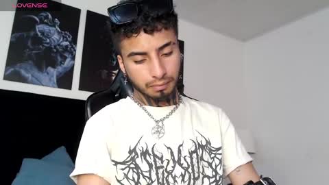 juancamilo66_ online show from February 23, 7:36 pm