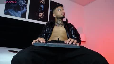 juancamilo66_ online show from March 1, 3:16 pm