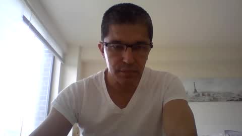 juanearth1 online show from June 2, 10:00 pm