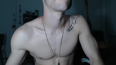 Snapshot of juanisimo_ chatting on January 22, 11:43 pm JUANISIMO  online show from January 22, 11:43 pm