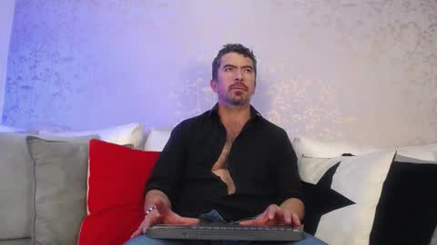 Juan k online show from January 15, 1:36 pm