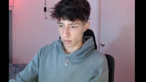 juanmres online show from November 26, 5:10 am