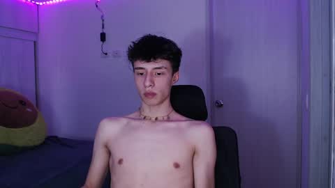 juanmres online show from April 3, 9:00 pm