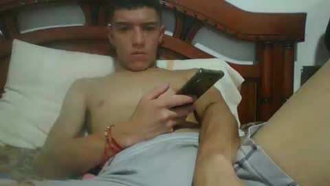 Snapshot of juanobig20 chatting on October 15, 3:25 am juanobig20 online show from October 15, 3:25 am