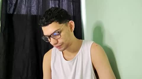 juansuarez204 online show from February 12, 10:59 pm