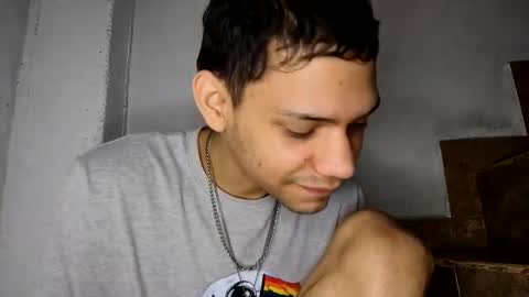 juansuarez204 online show from December 3, 10:18 pm