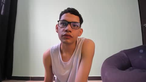 juansuarez204 online show from January 26, 5:44 pm