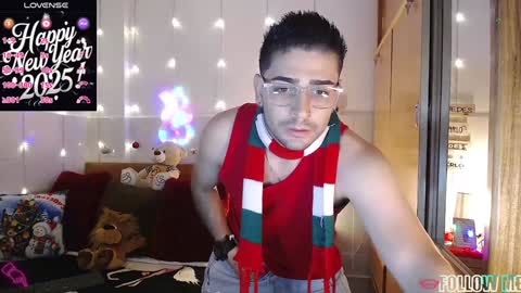 Julian online show from January 4, 12:37 am