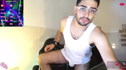 Julian online show from March 12, 11:01 pm