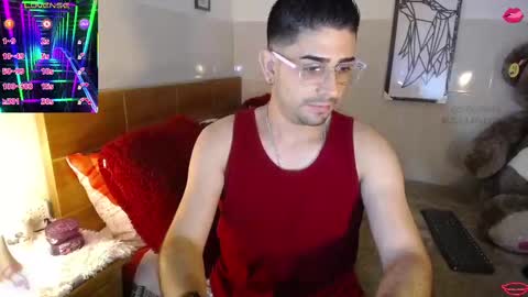 Julian online show from March 3, 3:24 pm