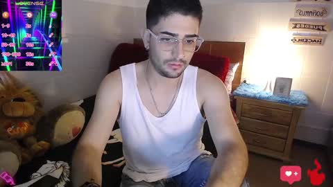 Julian online show from January 19, 1:53 am