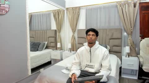 julian billy online show from January 8, 11:32 am