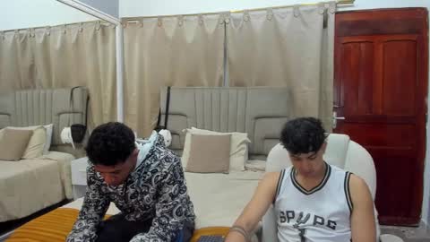 julian billy online show from March 10, 11:34 am