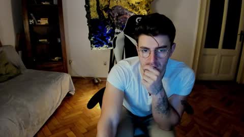 JulianDylan online show from January 10, 4:33 am