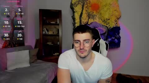 JulianDylan online show from January 26, 4:30 am