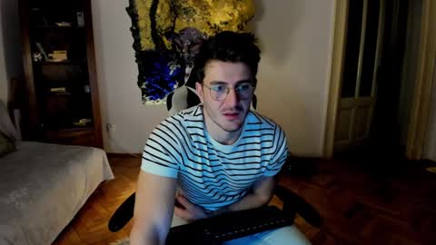 JulianDylan online show from January 18, 4:41 am