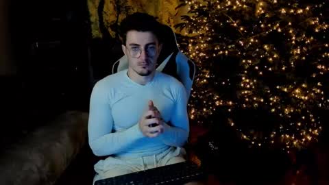 JulianDylan online show from January 6, 4:58 am