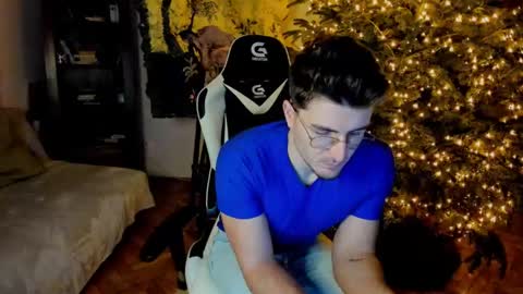 JulianDylan online show from January 5, 4:25 am