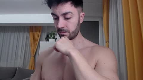 JulianRoyce online show from February 11, 10:04 pm