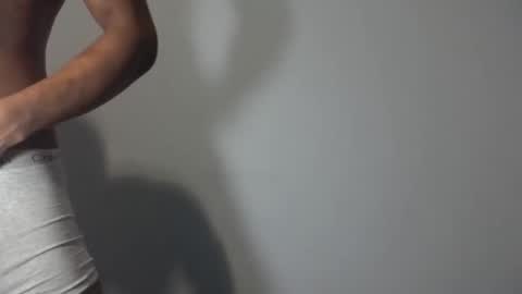 Julien online show from November 30, 3:52 am