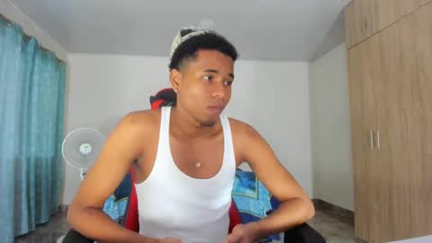 juniorhot07 online show from September 16, 9:37 pm