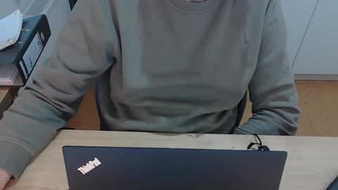 junk2711 online show from November 25, 1:13 pm