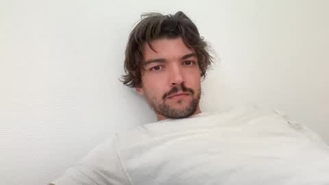 just_a_guy_with_a_big_cock online show from October 5, 1:48 pm