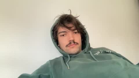 just_a_guy_with_a_big_cock online show from October 10, 8:08 am