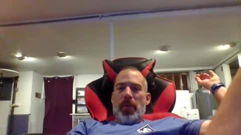 Your Zaddy online show from December 6, 6:26 am